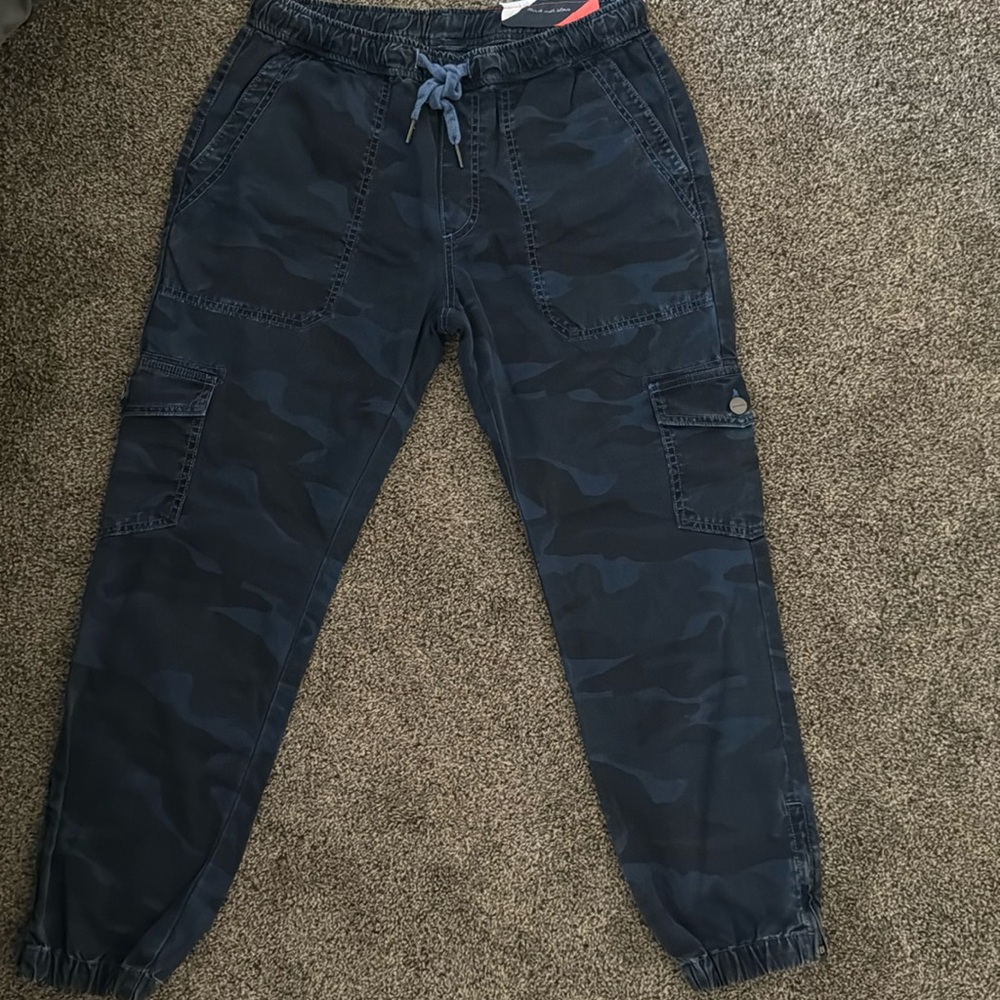 Sundry blue camo cargo jogger pants